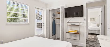 2 habitaciones, tabla de planchar con plancha, wifi y ropa de cama