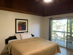 Standard Room, 1 King Bed | Individually decorated, individually furnished - Alta Sierra Village Inn (Grass Valley)