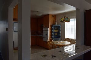 Fridge, microwave, coffee/tea maker - 330 C Main Street (Pismo Beach)