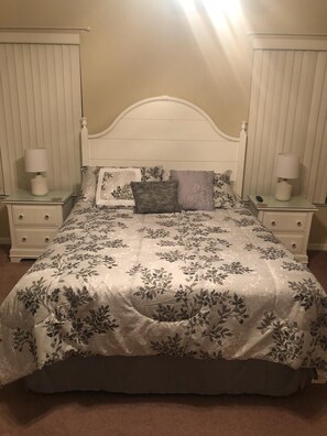 7 Schlafzimmer, Zimmersafe, Bügeleisen/Bügelbrett, kostenloses WLAN