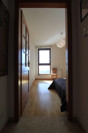 1 غرفة نوم ومكواة/لوح كي وواي فاي وملاءات أسرّة