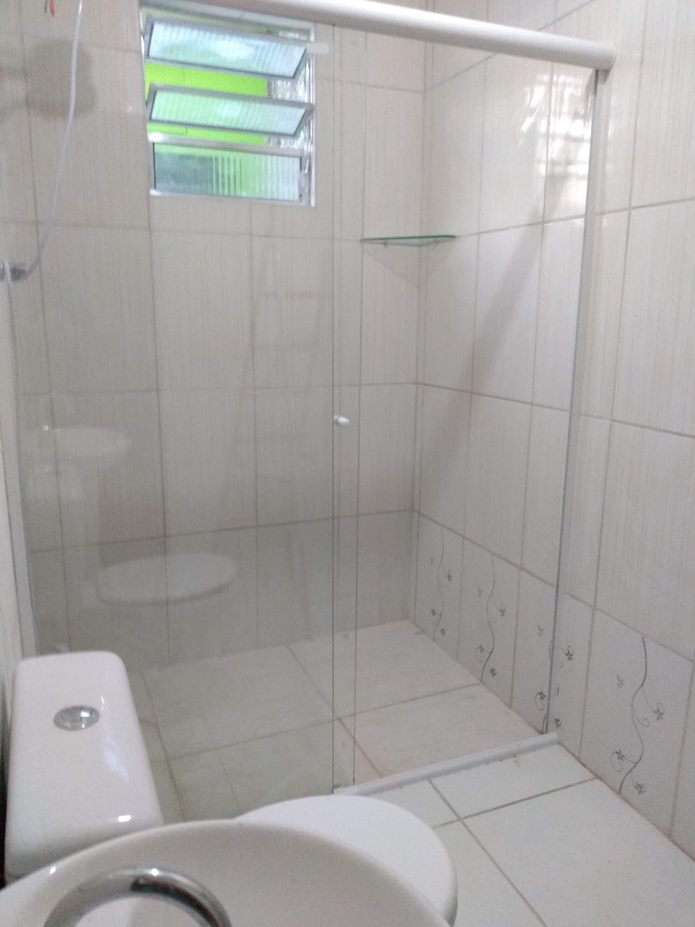 Shower, towels