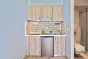 Réfrigérateur, four, plaque de cuisson, lave-vaisselle