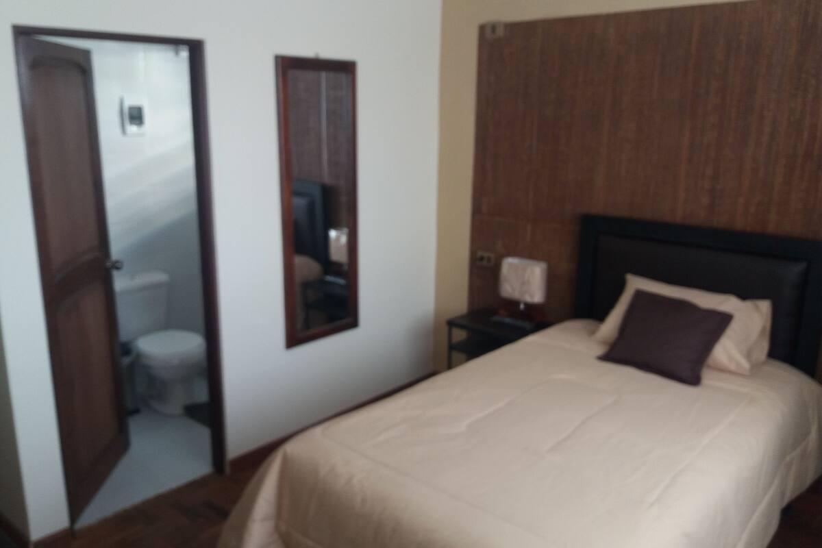 Standard Single Room | Egyptian cotton sheets, premium bedding, down comforters, desk