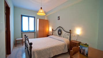 Double or Twin Room | Desk, cribs/infant beds, free WiFi, bed sheets