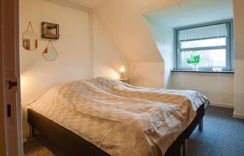 Lovely home in Grindsted with WiFi