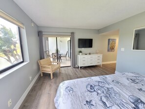 2 bedrooms, iron/ironing board, Internet, bed sheets
