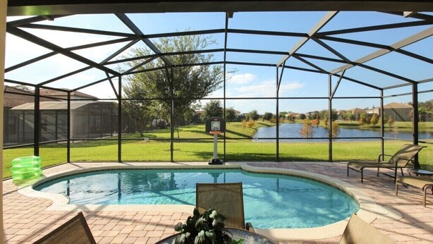 Villa | Pool