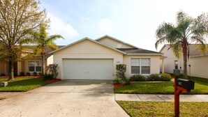Unclassified image, 5 of 18, button - R1 Clear Creek 4 bed / 3 Bath (Clermont)