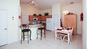 Unclassified image, 4 of 18, button - R1 Clear Creek 4 bed / 3 Bath (Clermont)