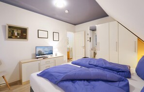 2 عدّة غرف نوم وسرير سفر وواي فاي مجانًا وملاءات أسرّة