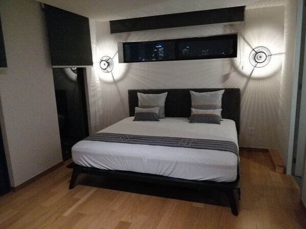 Desk, iron/ironing board, free cots/infant beds, free WiFi