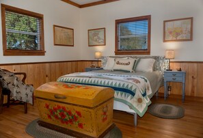 1 bedroom, iron/ironing board, free WiFi, bed sheets - Tarpley Guesthouse/Hill Country/Private Pool (Tarpley)