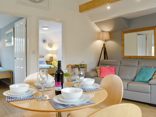 2 bedroom accommodation in Chideock