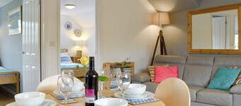 2 bedroom accommodation in Chideock