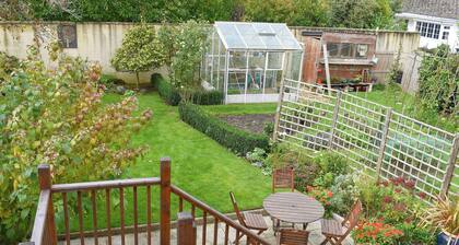 2 bedroom accommodation in Chideock