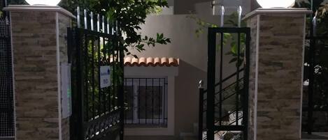 Entrada de la propiedad