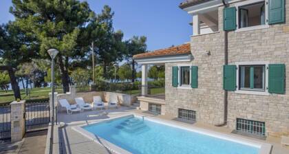 Villa Beach Front by Interhome