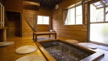 Signature Chalet | 1 bedroom, blackout drapes, free cribs/infant beds, free WiFi