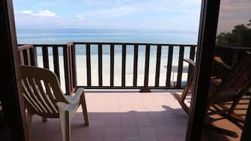 Deluxe Room (Aircon) | Balcony