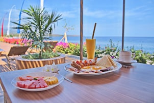 Daily continental breakfast (IDR 100000 per person)