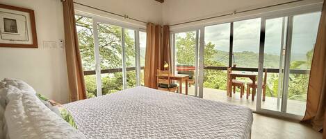 1 bedroom, in-room safe, desk, iron/ironing board