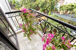Studio | Balcony - Hanna Studio (Hanoi)