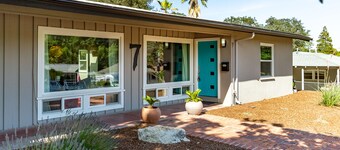 Winemakers Home Mid-Century ModernPool⛱Walk to Downtown Paso!