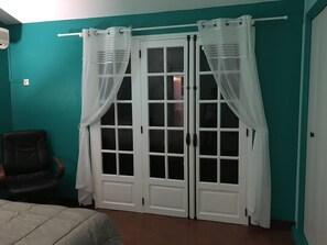 4 Schlafzimmer, Bügeleisen/Bügelbrett, Reisekinderbett, kostenloses WLAN