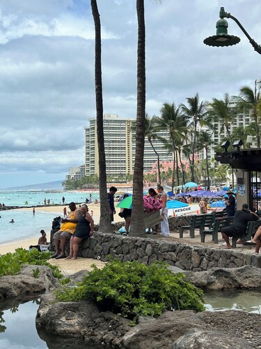 1-bedroom apartment just 5minutes walk to Ala Moana Center