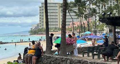 1-bedroom apartment just 5minutes walk to Ala Moana Center