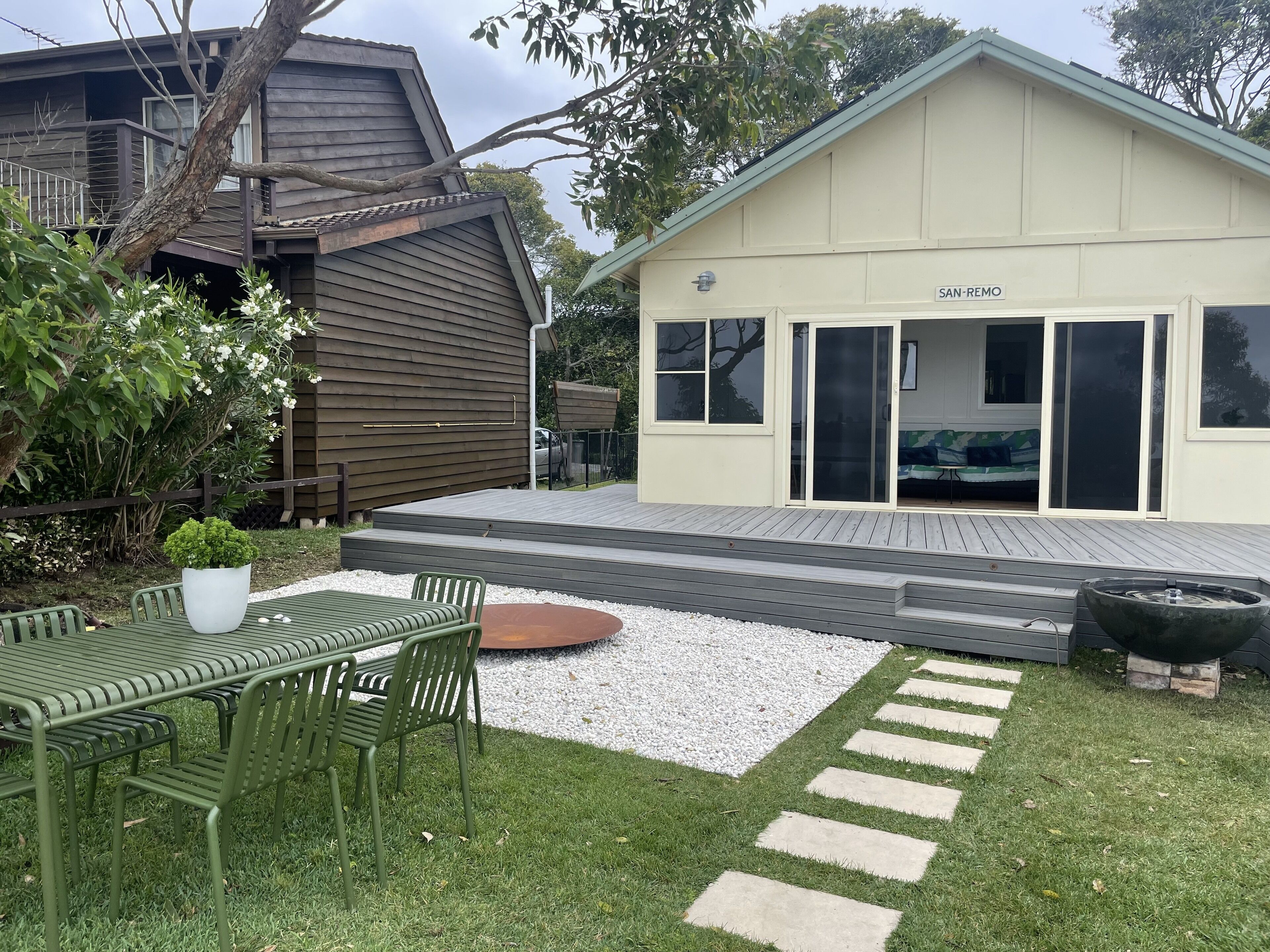 Beachfront Horden’s Beach House — image 4