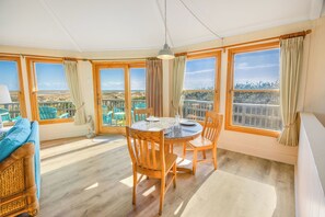 Interior - Oceanfront Dog Friendly w/ Hot Tub, Game Room, Community Pool/Tennis/Pickleball (Avon)