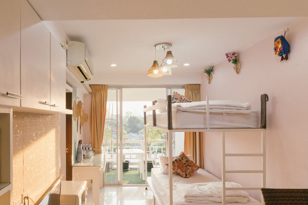 Exclusive 2 Bedroom Apartment for 6 Pax (42A) | 2 bedrooms, in-room safe, individually decorated, individually furnished