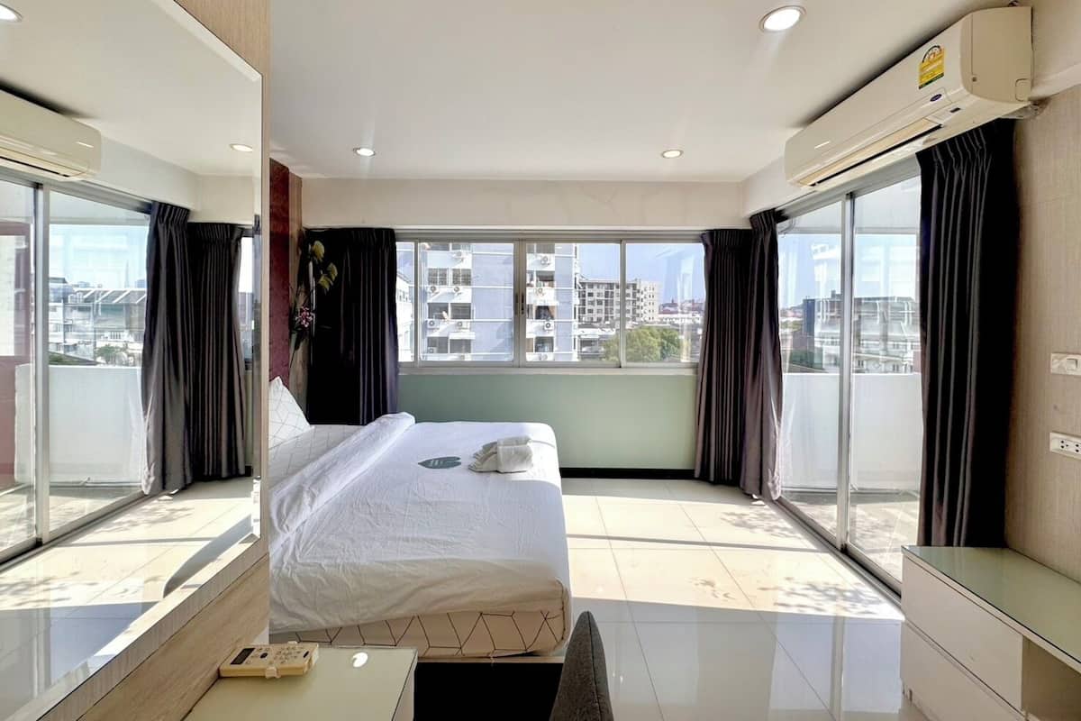 Exclusive 2 Bedroom Apartment (52A) | 2 bedrooms, in-room safe, individually decorated, individually furnished