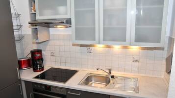 Fridge, microwave, oven, dishwasher