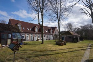 Unclassified image, 3 of 16, button - Harleblick - Wikingerhof (Wittmund)