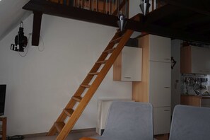 Interior - sparrow's nest - vikingerhof (Wittmund)