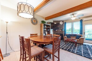 Dining - Ski-In/Out Dog Friendly Townhome with Lake Access (McHenry)