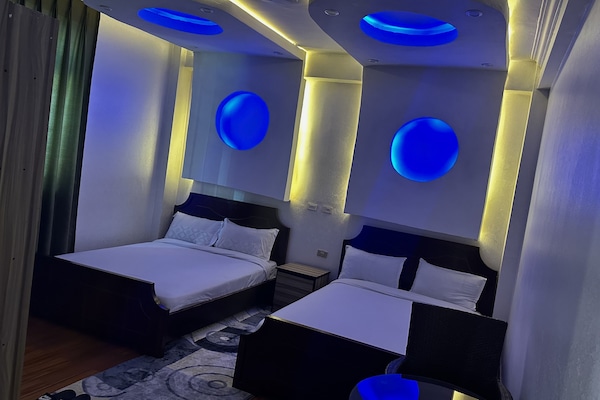 Comfort Double Room | In-room safe, desk, iron/ironing board, free WiFi