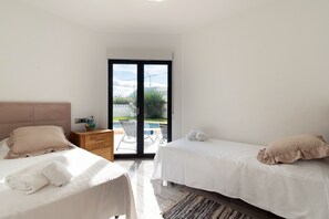 3 chambres, fer et planche Ă repasser, Wi-Fi, draps fournis
