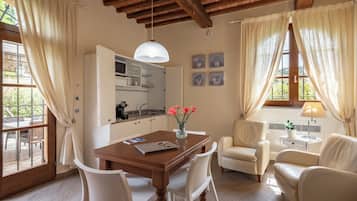 Superior Apartment, Ground Floor (Malvasia) | Living area