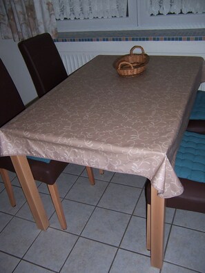 Nicht klassifiziertes Bild, 2 von 9, Schaltfläche