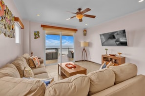 Een televisie en een tafeltennistafel