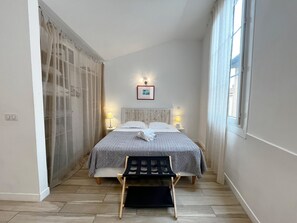 Iron/ironing board, free WiFi, bed sheets - Loft Gilly 1 - Old Town - Beach- Promenade des Anglais (Niza)