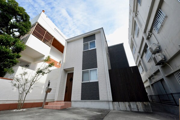 Front of property - Cube Coza (Okinawa)
