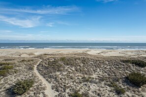 On the beach - 7592- Barefoot Blessings, Pet Friendly Oceanfront Avon Abode (Avon)