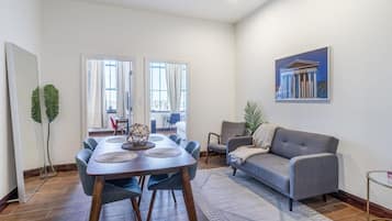 Living & Dining area with comfortable seating for you & your travel companions