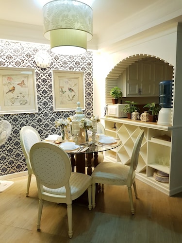 A cozy home in the heart of the city