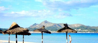 Bonita casa con piscina cerca de la playa